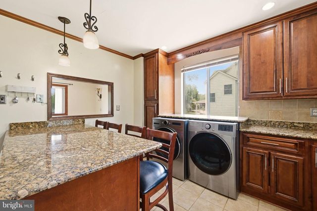 5122 NAVAHOE ST, College Park, MD 20740