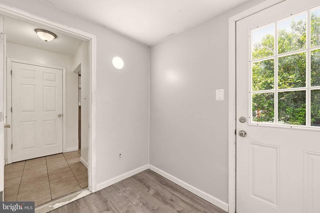 5122 NAVAHOE ST, College Park, MD 20740