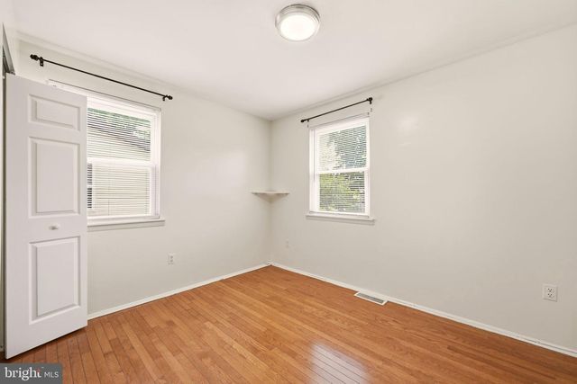 5122 NAVAHOE ST, College Park, MD 20740