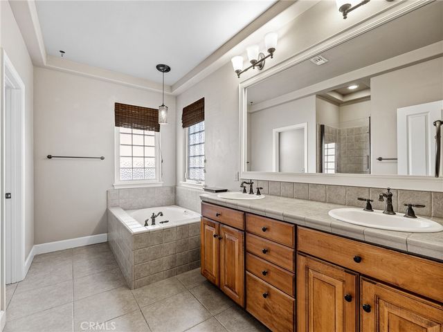 16194 Maricopa, Apple Valley, CA 92307