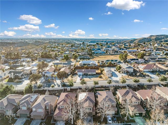 16194 Maricopa, Apple Valley, CA 92307