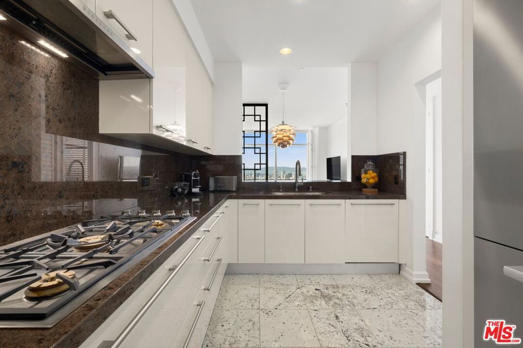 900 W Olympic Boulevard 36F, Los Angeles, CA 90015 — photo 5