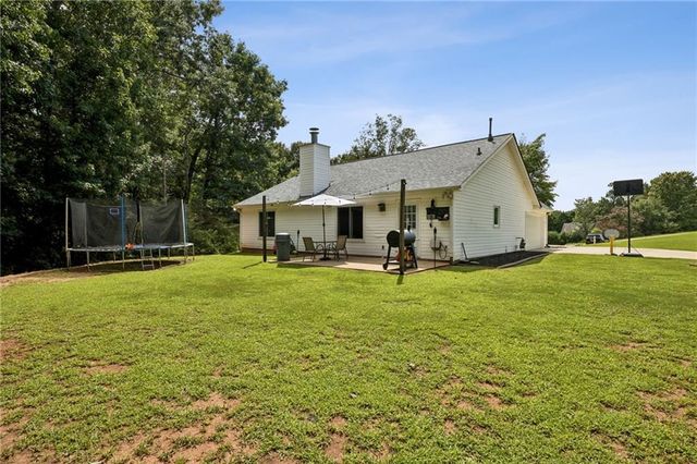 6253 Glen Port Circle, Flowery Branch, GA 30542