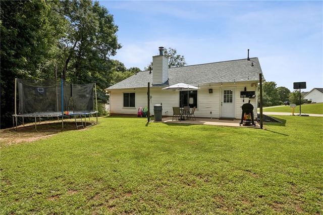 6253 Glen Port Circle, Flowery Branch, GA 30542