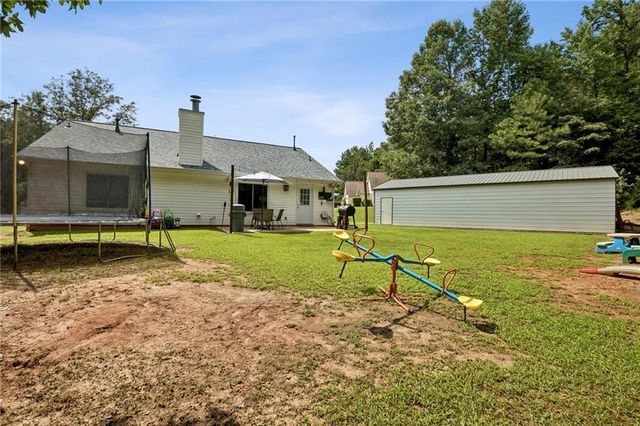 6253 Glen Port Circle, Flowery Branch, GA 30542