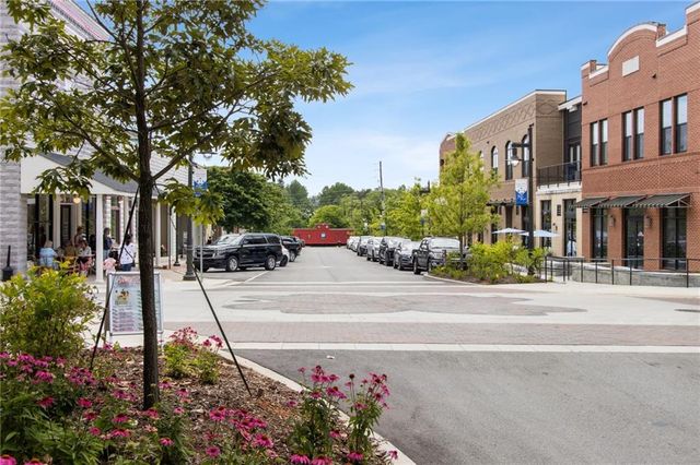 6253 Glen Port Circle, Flowery Branch, GA 30542