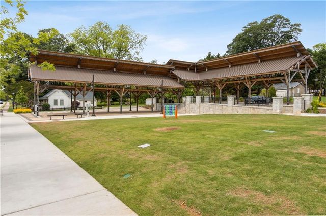 6253 Glen Port Circle, Flowery Branch, GA 30542