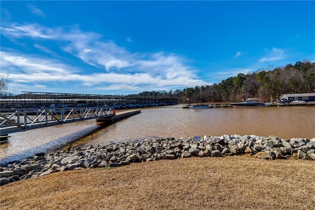 6253 Glen Port Circle, Flowery Branch, GA 30542