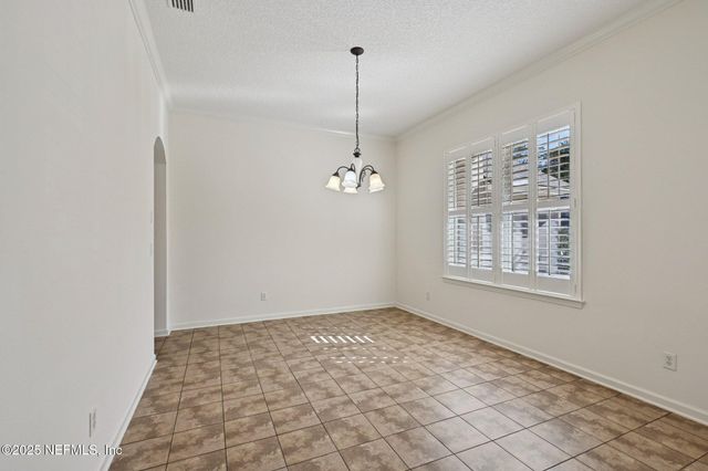 8268 AUTUMNWIND Drive, Jacksonville, FL 32218