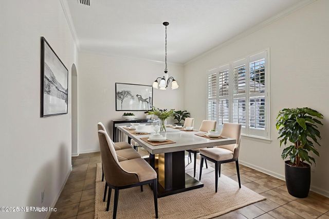 8268 AUTUMNWIND Drive, Jacksonville, FL 32218