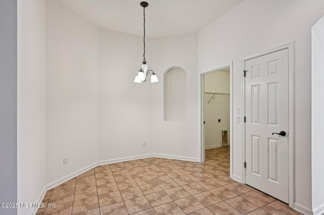 8268 AUTUMNWIND Drive, Jacksonville, FL 32218