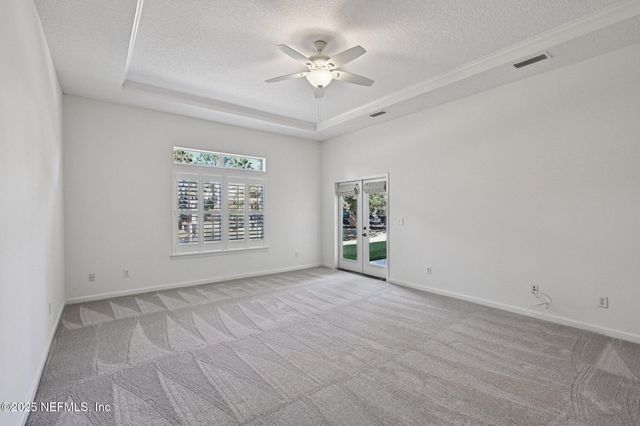 8268 AUTUMNWIND Drive, Jacksonville, FL 32218