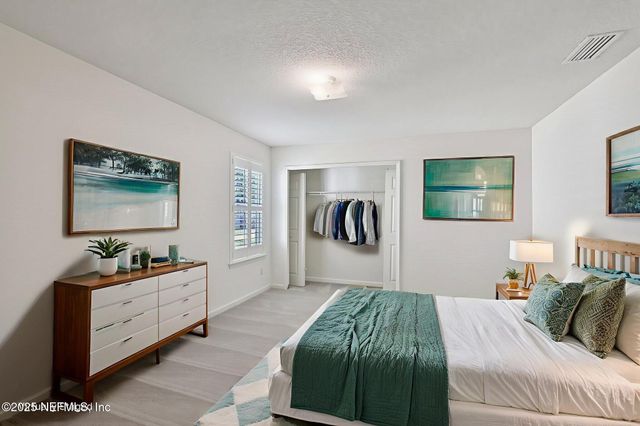 8268 AUTUMNWIND Drive, Jacksonville, FL 32218