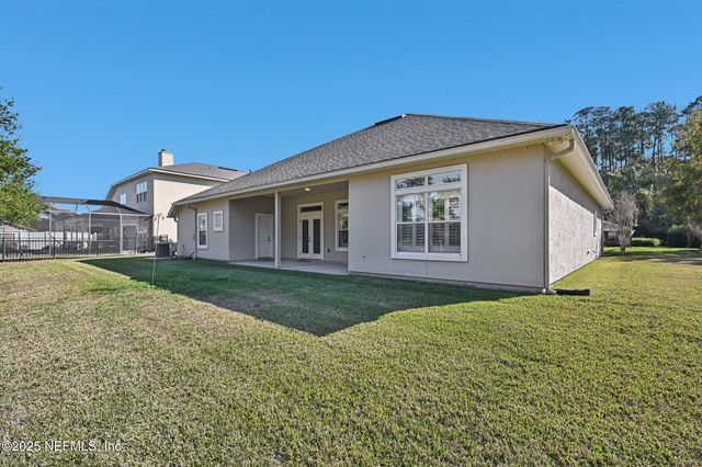 8268 AUTUMNWIND Drive, Jacksonville, FL 32218