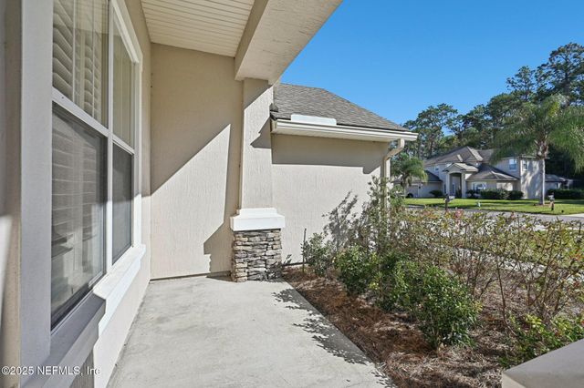 8268 AUTUMNWIND Drive, Jacksonville, FL 32218