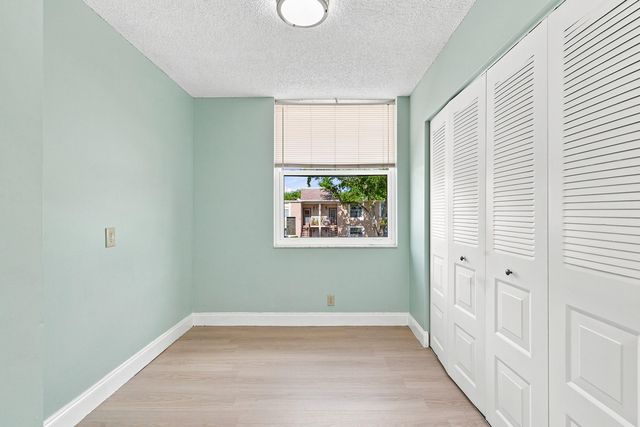 950 NW 80TH Avenue 204, Margate, FL 33063