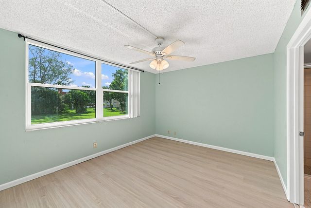 950 NW 80TH Avenue 204, Margate, FL 33063