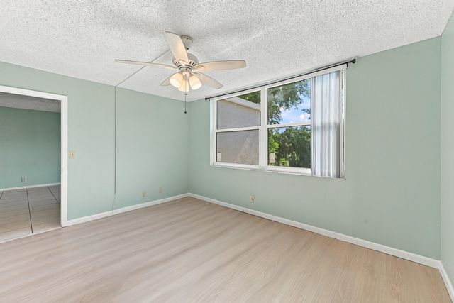 950 NW 80TH Avenue 204, Margate, FL 33063