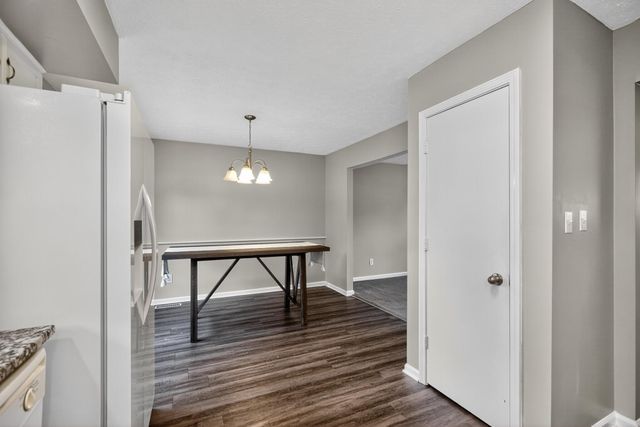 112 Queensway Drive, Versailles, KY 40383