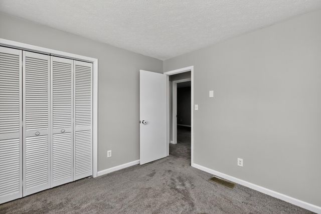 112 Queensway Drive, Versailles, KY 40383