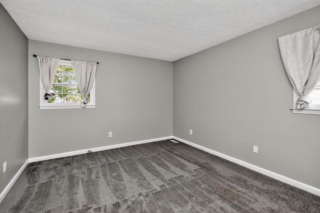 112 Queensway Drive, Versailles, KY 40383