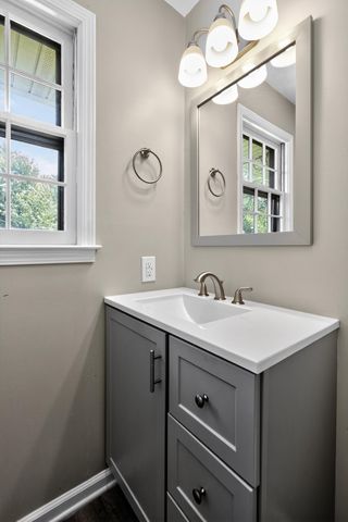 112 Queensway Drive, Versailles, KY 40383