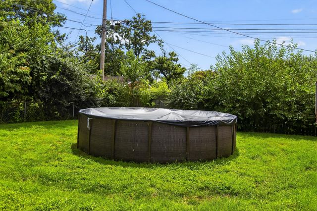 112 Queensway Drive, Versailles, KY 40383