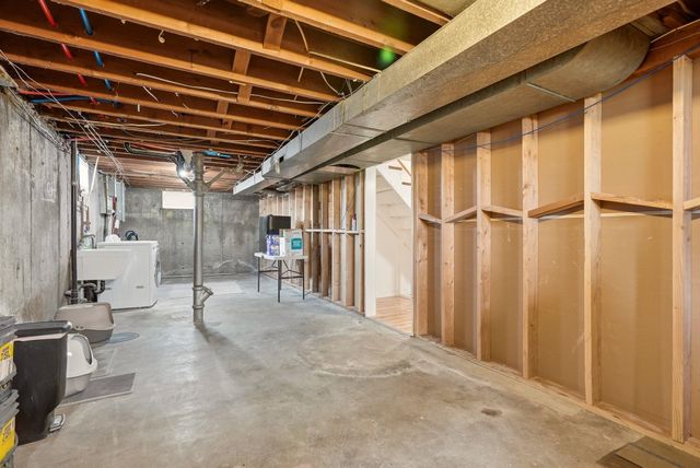 1207 E Lacrosse Ave, Spokane, WA 99207