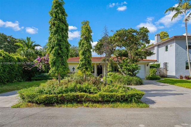 730 NE 116th St, Biscayne Park, FL 33161