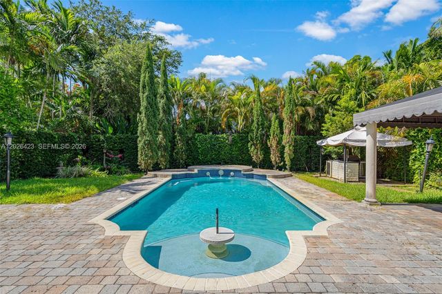 730 NE 116th St, Biscayne Park, FL 33161