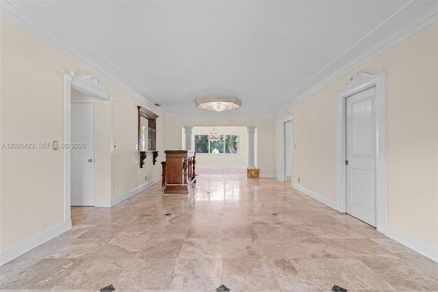 730 NE 116th St, Biscayne Park, FL 33161