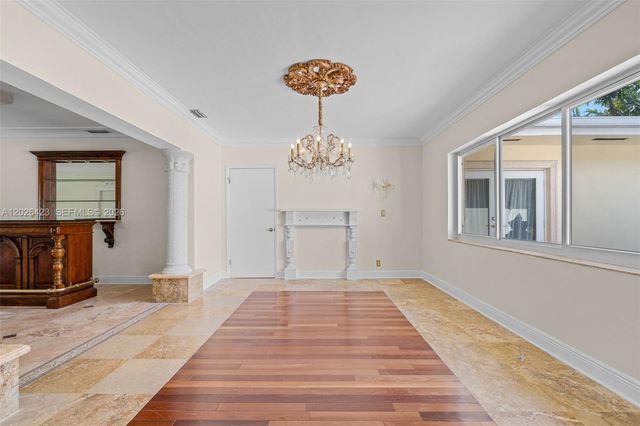 730 NE 116th St, Biscayne Park, FL 33161