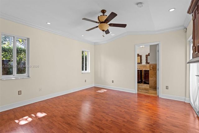 730 NE 116th St, Biscayne Park, FL 33161