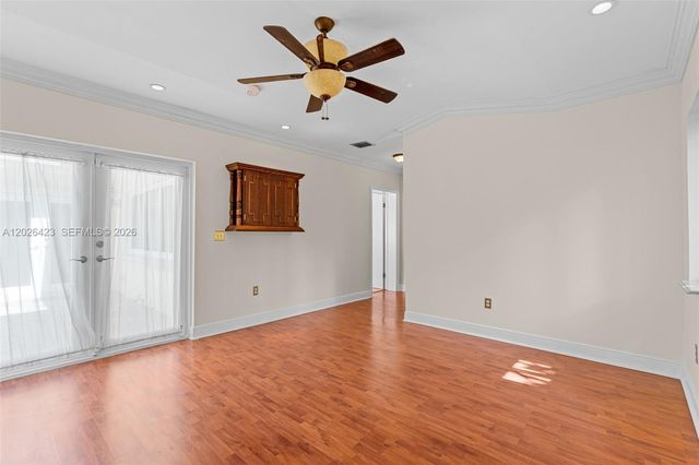 730 NE 116th St, Biscayne Park, FL 33161