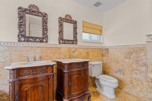 730 NE 116th St, Biscayne Park, FL 33161