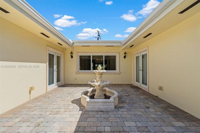 730 NE 116th St, Biscayne Park, FL 33161