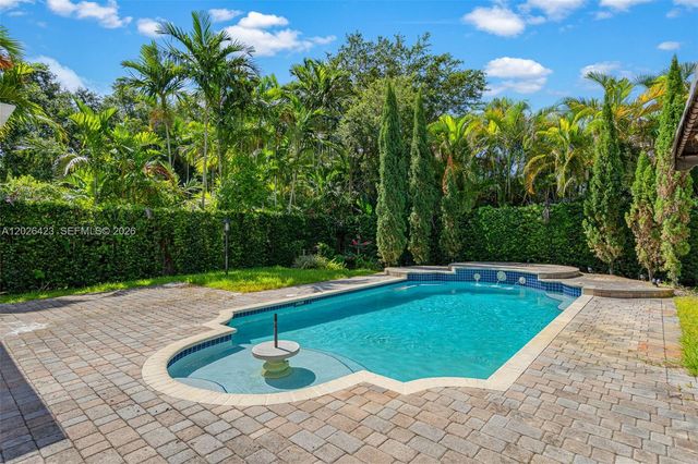730 NE 116th St, Biscayne Park, FL 33161