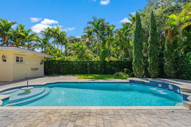 730 NE 116th St, Biscayne Park, FL 33161