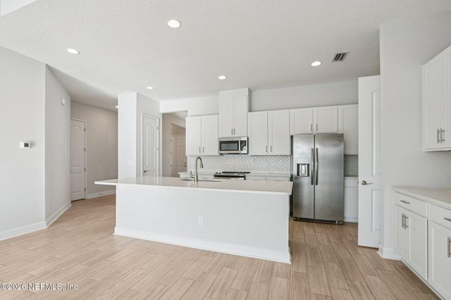 1724 AUSTIN LAKE Way, Middleburg, FL 32068