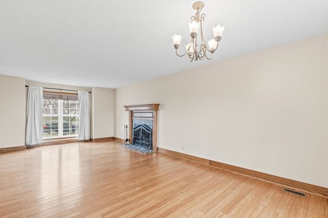 2817 S West Pkwy, Wichita, KS 67210