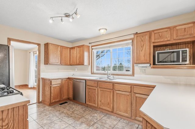 2817 S West Pkwy, Wichita, KS 67210