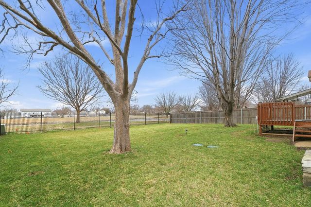 2817 S West Pkwy, Wichita, KS 67210