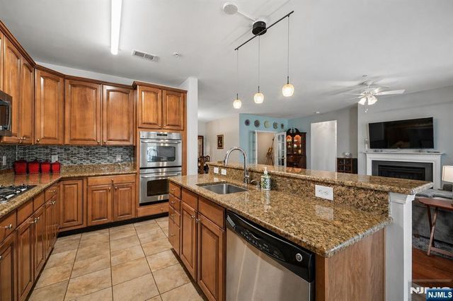 3 Slate Court D-1, Woodland Park, NJ 07424