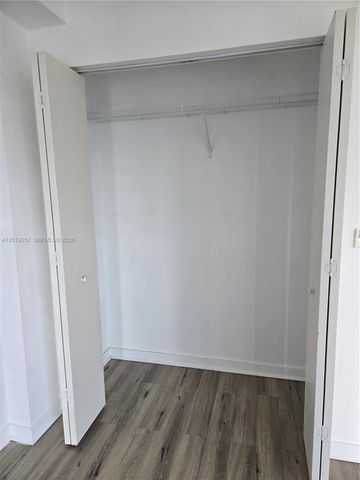 1100 S Miami Ave 1505, Miami, FL 33130