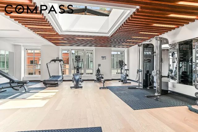 3726 32nd St Apt 6N, New York City, NY 11101