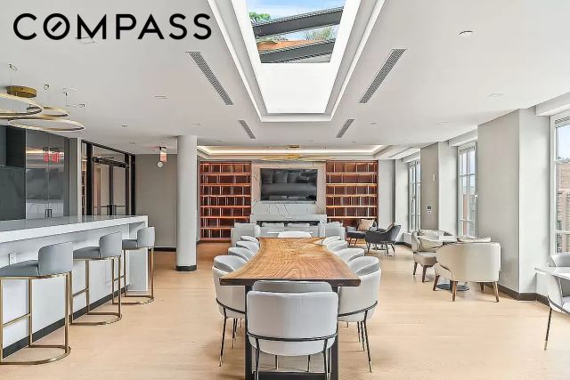 3726 32nd St Apt 6N, New York City, NY 11101