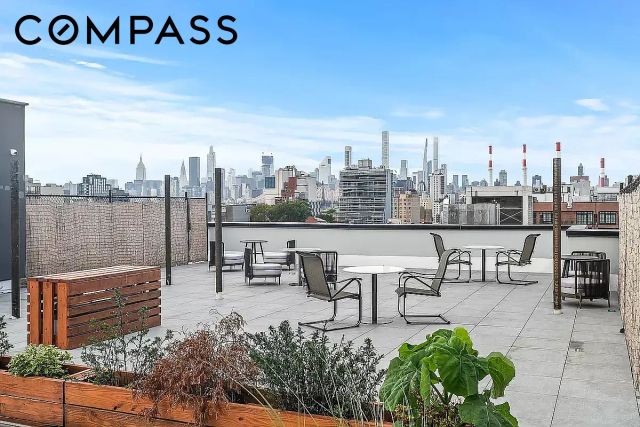 3726 32nd St Apt 6N, New York City, NY 11101