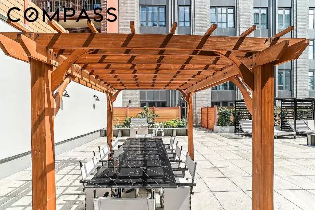 3726 32nd St Apt 6N, New York City, NY 11101