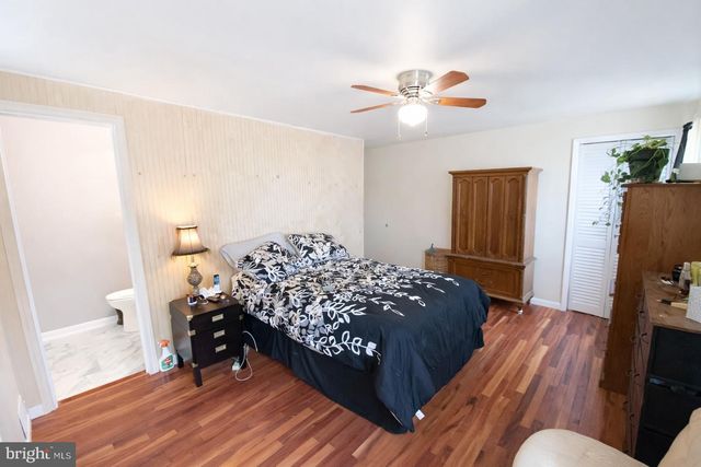 8036 SAINT ANNES CT, Alexandria, VA 22309