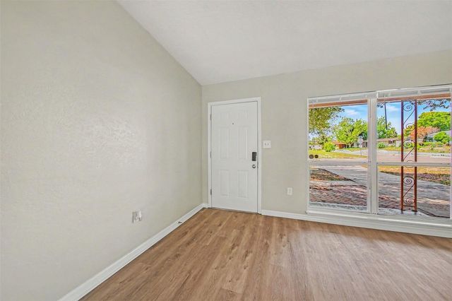 5909 WOLF ROAD, Orlando, FL 32808